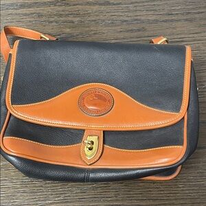 Dooney & Bourke purse